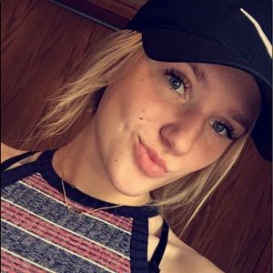 Meet your Posher, Kasandra